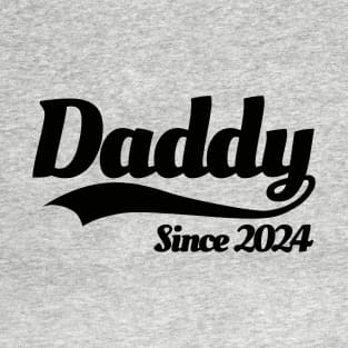 Daddy since 2024 father pregnancy pregnant baby T-Shirt